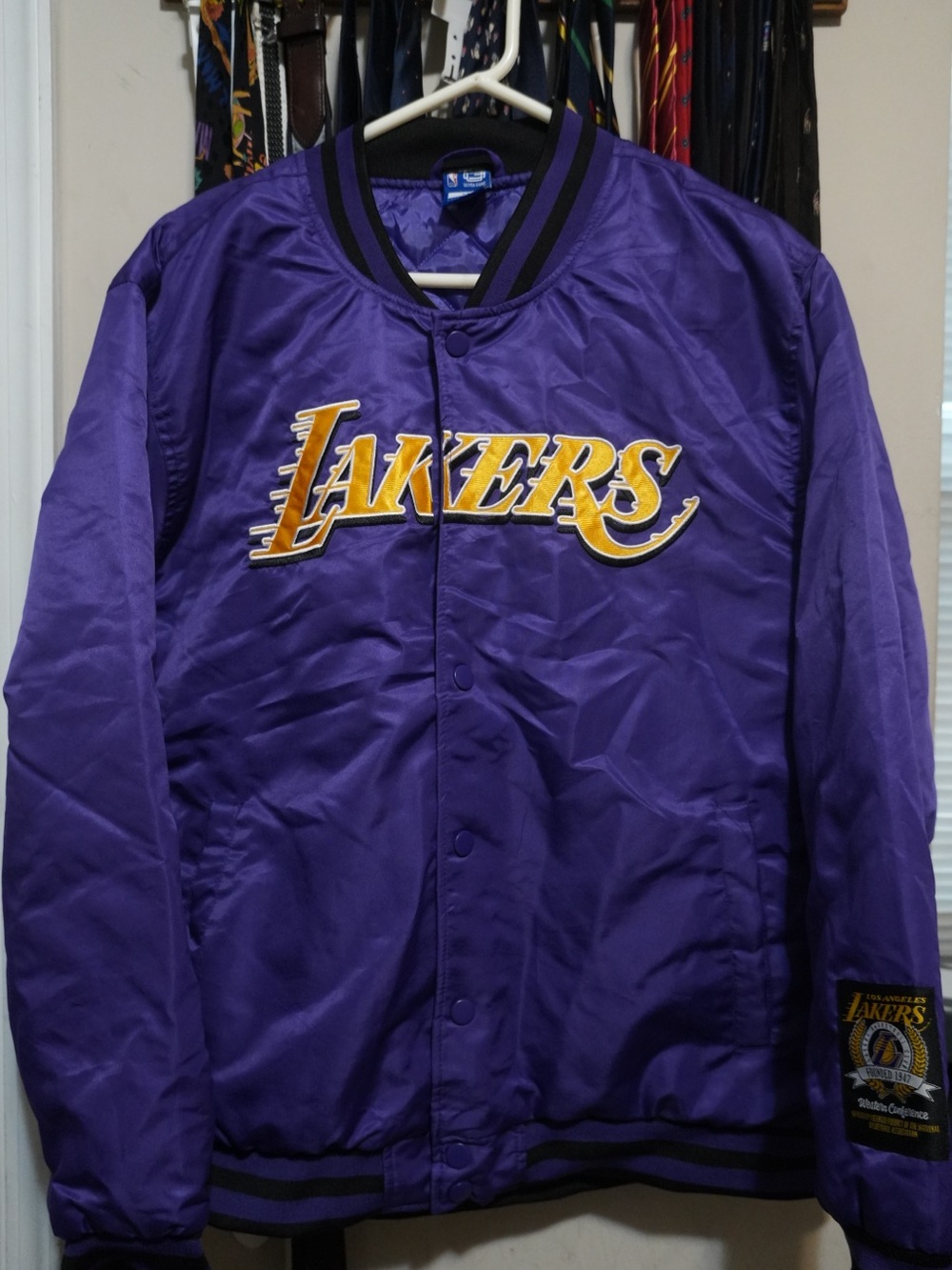Ultra Game NBA Los Angeles Lakers Purple Satin Bomber Jacket XL NWT